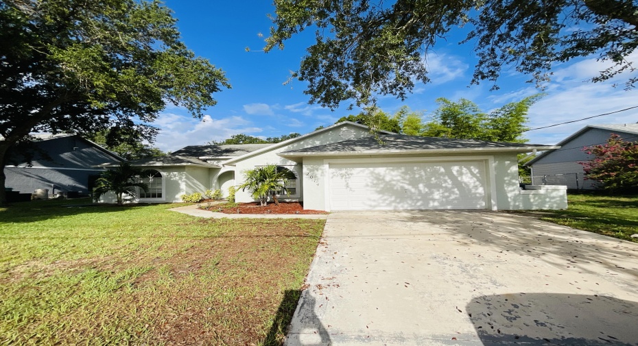 2074 SW Aladdin Street, Port Saint Lucie, Florida 34953, 3 Bedrooms Bedrooms, ,2 BathroomsBathrooms,Residential Lease,For Rent,Aladdin,RX-10995998