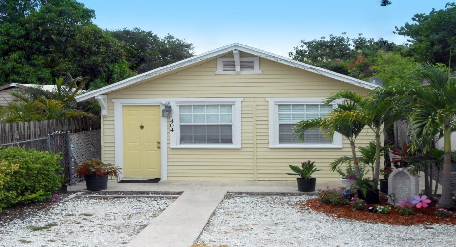 404 N D Street, Lake Worth Beach, Florida 33460, 2 Bedrooms Bedrooms, ,1 BathroomBathrooms,Single Family,For Sale,D,RX-10996083