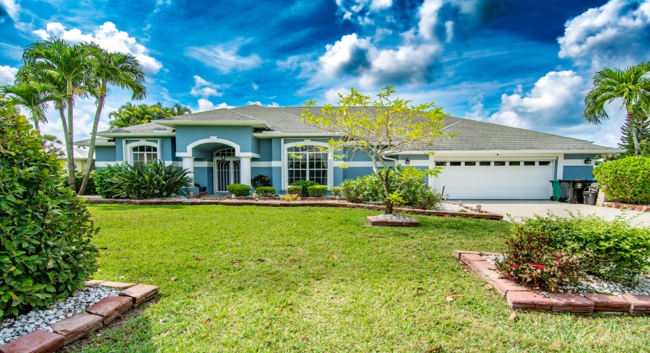 2608 SW River Shore Drive, Port Saint Lucie, Florida 34984, 4 Bedrooms Bedrooms, ,3 BathroomsBathrooms,Single Family,For Sale,River Shore,RX-10996274