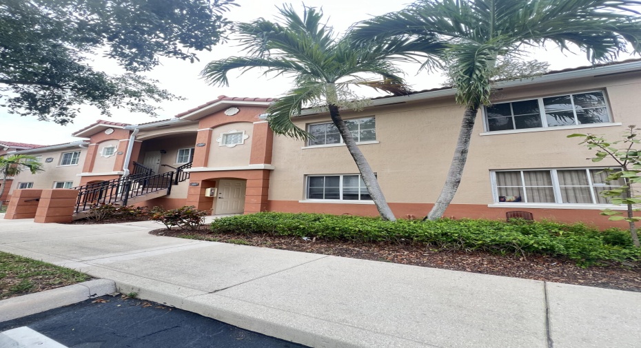 3481 Briar Bay Boulevard Unit 105, West Palm Beach, Florida 33411, 2 Bedrooms Bedrooms, ,2 BathroomsBathrooms,Residential Lease,For Rent,Briar Bay,1,RX-10996566