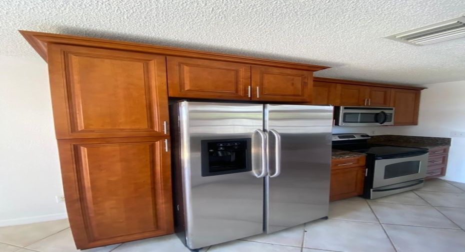 360 SE 2nd Avenue Unit F1, Deerfield Beach, Florida 33441, 3 Bedrooms Bedrooms, ,2 BathroomsBathrooms,Residential Lease,For Rent,2nd,RX-10996614