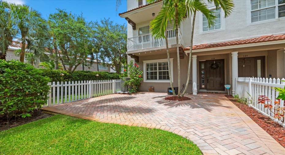 124 Ocean Cay Way, Hypoluxo, Florida 33462, 3 Bedrooms Bedrooms, ,2 BathroomsBathrooms,Townhouse,For Sale,Ocean Cay,RX-10996682