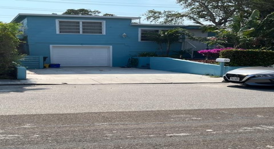 707 S South Pine Street, Lake Worth Beach, Florida 33460, 3 Bedrooms Bedrooms, ,1 BathroomBathrooms,Single Family,For Sale,South Pine,RX-10996844