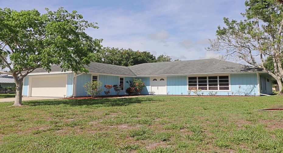 2894 SE Italy Street, Port Saint Lucie, Florida 34952, 2 Bedrooms Bedrooms, ,2 BathroomsBathrooms,Single Family,For Sale,Italy,RX-10996870