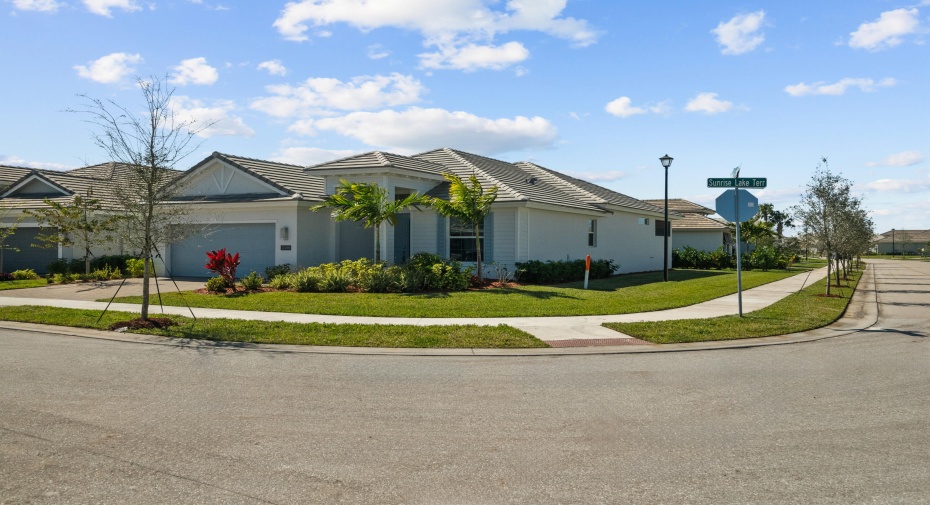 12488 SW Sunrise Lake Terrace, Port Saint Lucie, Florida 34987, 3 Bedrooms Bedrooms, ,2 BathroomsBathrooms,Single Family,For Sale,Sunrise Lake,RX-10997662