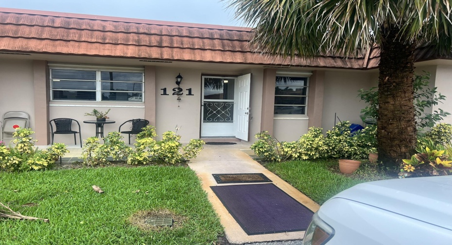 5775 Fernley Drive Unit 121, West Palm Beach, Florida 33415, 2 Bedrooms Bedrooms, ,2 BathroomsBathrooms,A,For Sale,Fernley,1,RX-10997855