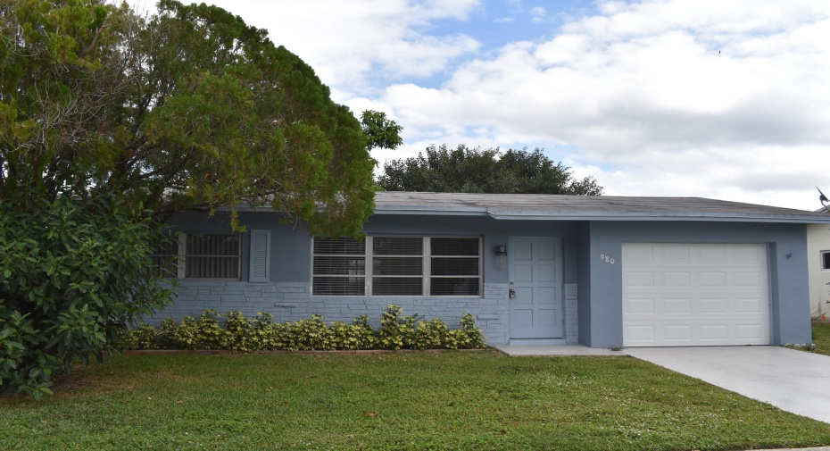 980 NW 69th Avenue, Margate, Florida 33063, 2 Bedrooms Bedrooms, ,1 BathroomBathrooms,Residential Lease,For Rent,69th,RX-10997944