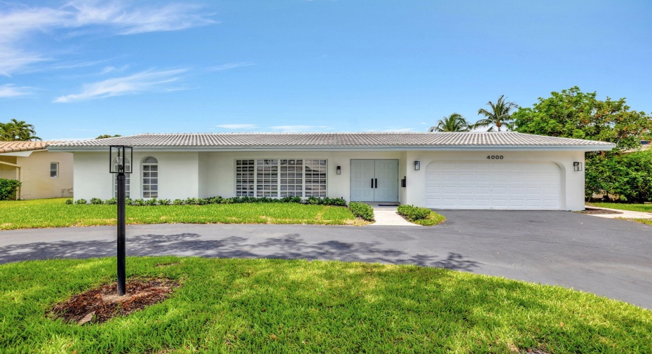 4000 N 38th Avenue, Hollywood, Florida 33021, 4 Bedrooms Bedrooms, ,3 BathroomsBathrooms,Single Family,For Sale,38th,RX-10991384