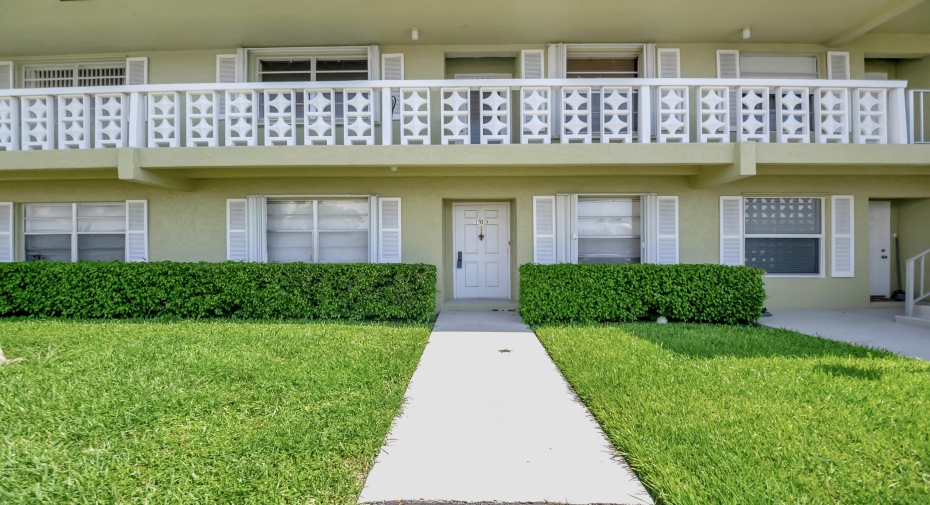 2501 Red Hibiscus Boulevard Unit 103, Delray Beach, Florida 33445, 2 Bedrooms Bedrooms, ,2 BathroomsBathrooms,Condominium,For Sale,Red Hibiscus,1,RX-10991989