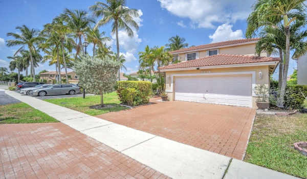 5636 NW 122nd Avenue, Coral Springs, Florida 33076, 4 Bedrooms Bedrooms, ,3 BathroomsBathrooms,Single Family,For Sale,122nd,RX-10994503