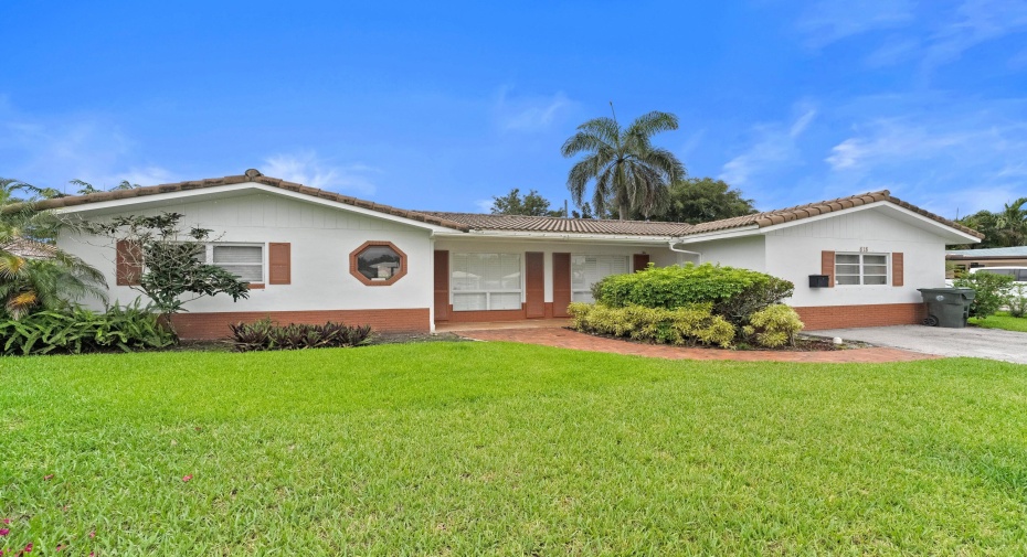818 W Camino Real, Boca Raton, Florida 33486, 3 Bedrooms Bedrooms, ,3 BathroomsBathrooms,Residential Lease,For Rent,Camino Real,1,RX-10996049