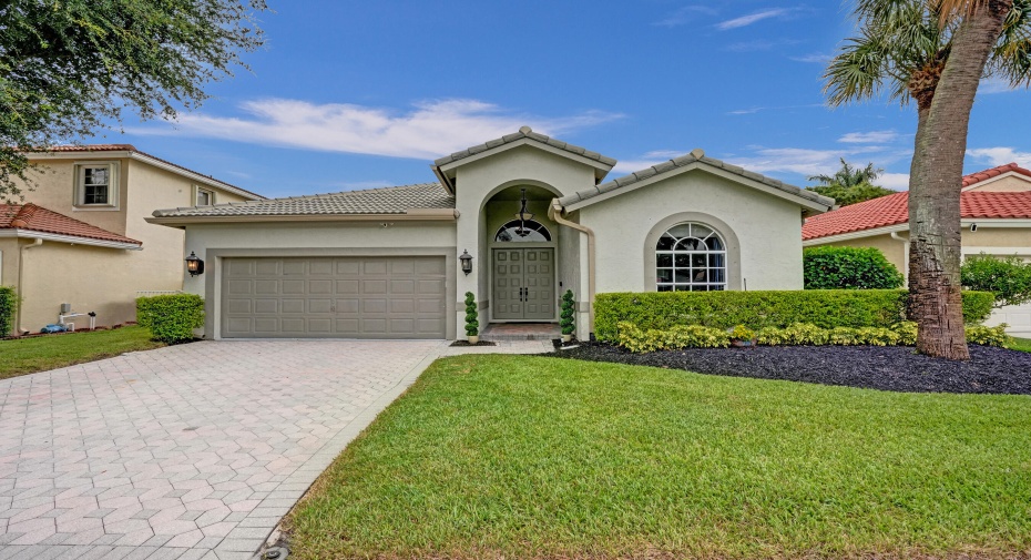 7137 Lake Island Drive, Lake Worth, Florida 33467, 4 Bedrooms Bedrooms, ,2 BathroomsBathrooms,Single Family,For Sale,Lake Island,RX-10997095