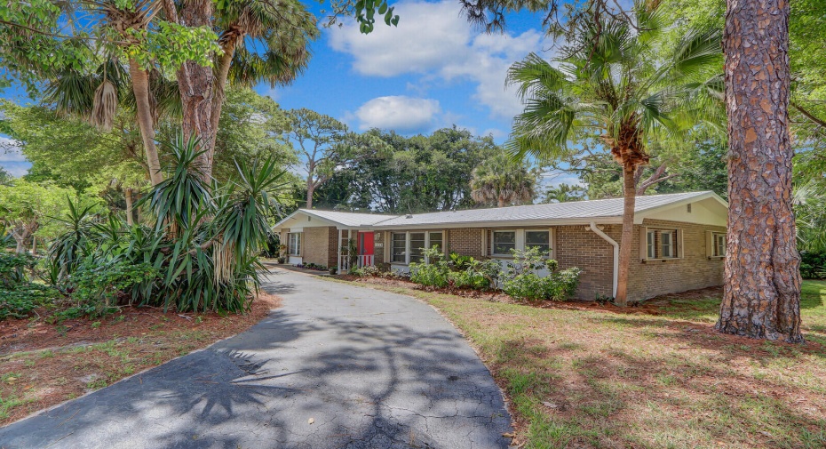 1230 NW Fork Road, Stuart, Florida 34994, 3 Bedrooms Bedrooms, ,2 BathroomsBathrooms,Single Family,For Sale,Fork,RX-10997126