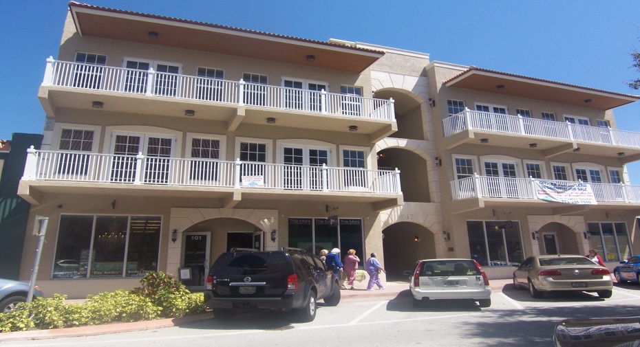 47 SW Osceola Street Unit 206, Stuart, Florida 34994, 2 Bedrooms Bedrooms, ,2 BathroomsBathrooms,Residential Lease,For Rent,Osceola,2,RX-10997310