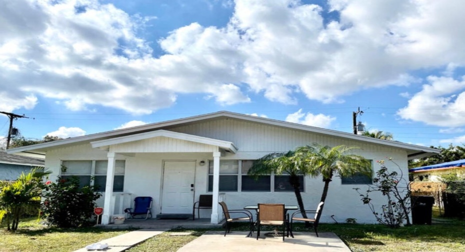 214 NW 7th Avenue, Delray Beach, Florida 33444, 3 Bedrooms Bedrooms, ,1 BathroomBathrooms,Residential Lease,For Rent,7th,RX-10997299