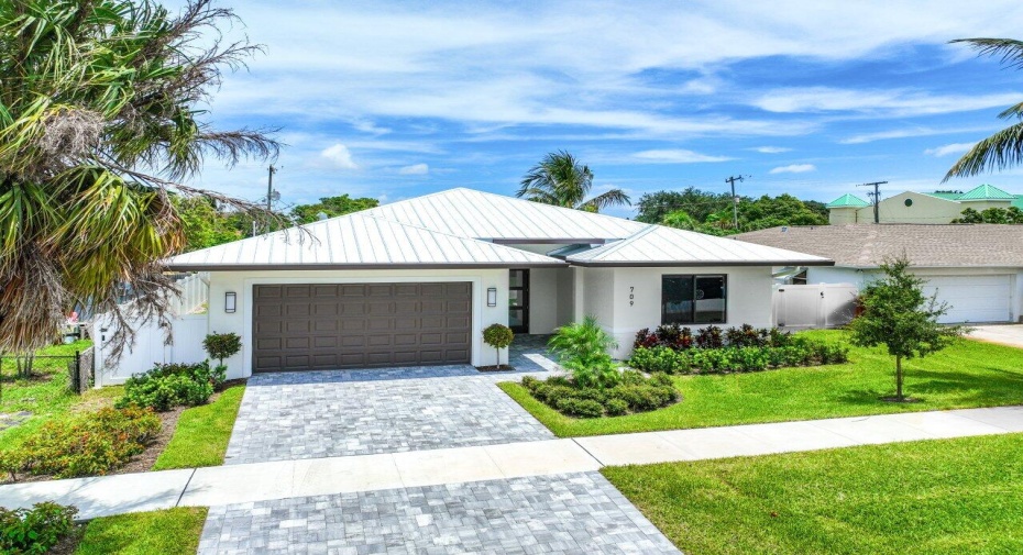 709 NW 4th Street, Delray Beach, Florida 33444, 3 Bedrooms Bedrooms, ,2 BathroomsBathrooms,Single Family,For Sale,4th,RX-10997372
