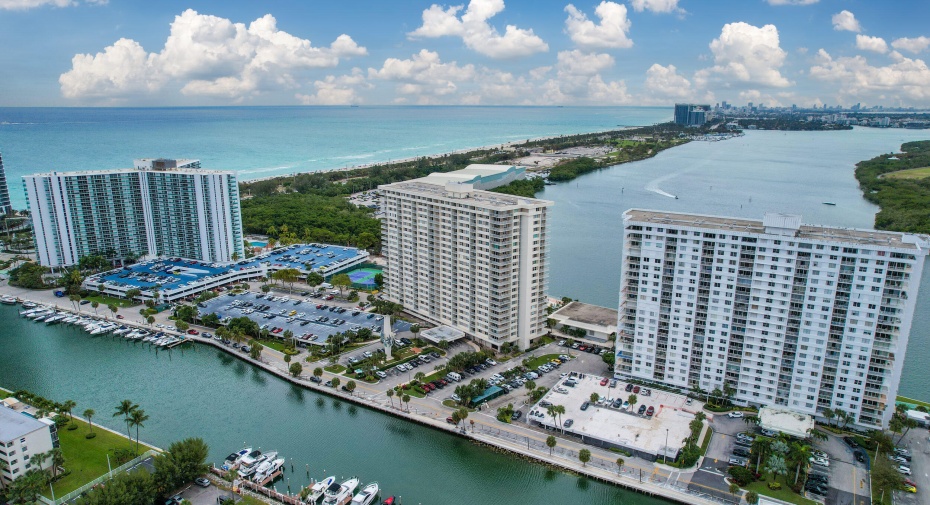 300 Bayview Drive Unit 208, Sunny Isles Beach, Florida 33160, 2 Bedrooms Bedrooms, ,2 BathroomsBathrooms,Residential Lease,For Rent,Bayview,2,RX-10998042