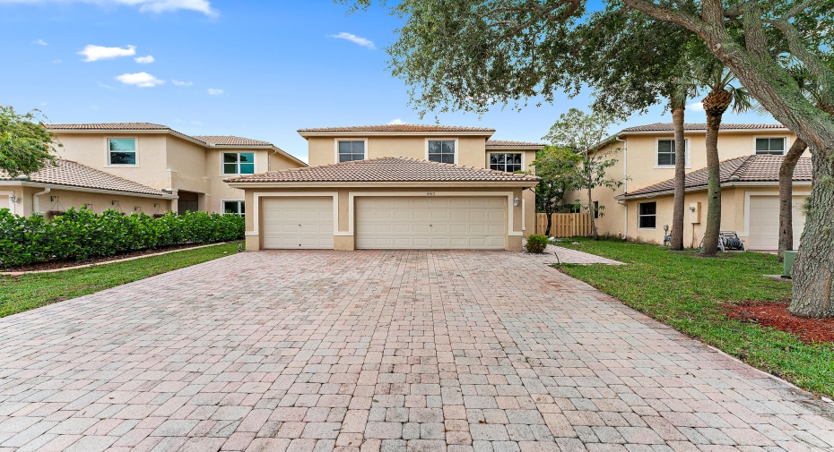 4812 Victoria Circle, West Palm Beach, Florida 33409, 5 Bedrooms Bedrooms, ,3 BathroomsBathrooms,Residential Lease,For Rent,Victoria,RX-10998308