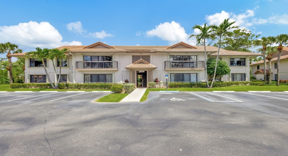 1107 Duncan Circle Unit 102, Palm Beach Gardens, Florida 33418, 3 Bedrooms Bedrooms, ,2 BathroomsBathrooms,Condominium,For Sale,Duncan,1,RX-10996735