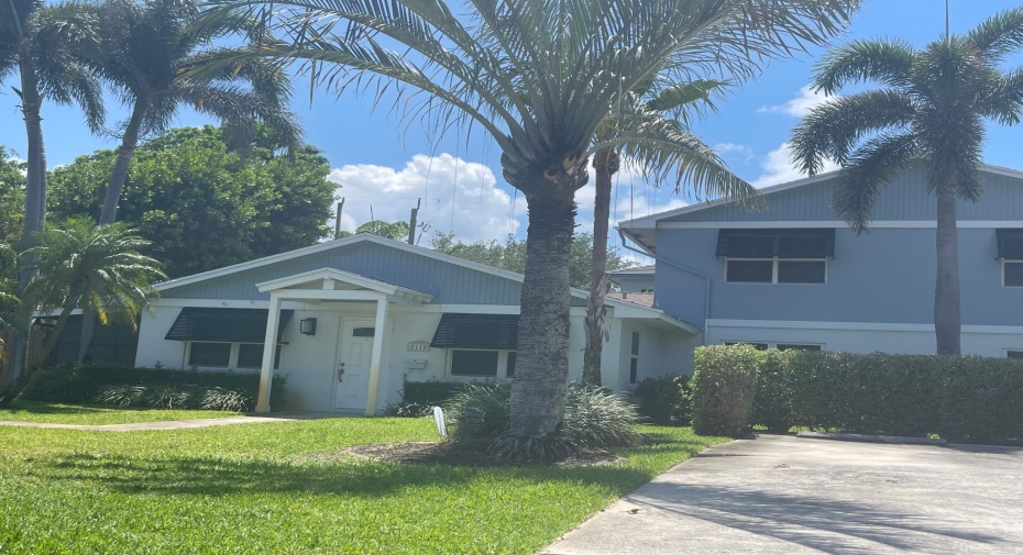 2110 Spanish Trail Unit A, Delray Beach, Florida 33483, 3 Bedrooms Bedrooms, ,3 BathroomsBathrooms,Residential Lease,For Rent,Spanish,1,RX-10997079