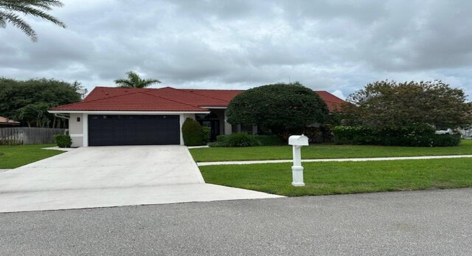 13834 Staimford Drive, Wellington, Florida 33414, 4 Bedrooms Bedrooms, ,2 BathroomsBathrooms,Residential Lease,For Rent,Staimford,RX-10998686