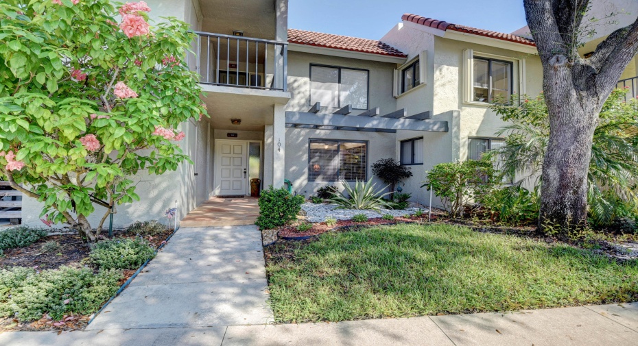 5673 Fairway Park Drive Unit 104, Boynton Beach, Florida 33437, 2 Bedrooms Bedrooms, ,2 BathroomsBathrooms,Condominium,For Sale,Fairway Park,1,RX-10998706