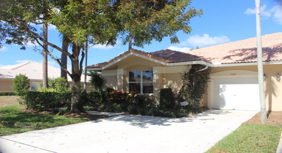 2509 N Coral Trace Circle, Delray Beach, Florida 33445, 3 Bedrooms Bedrooms, ,2 BathroomsBathrooms,Residential Lease,For Rent,Coral Trace,1,RX-10992666