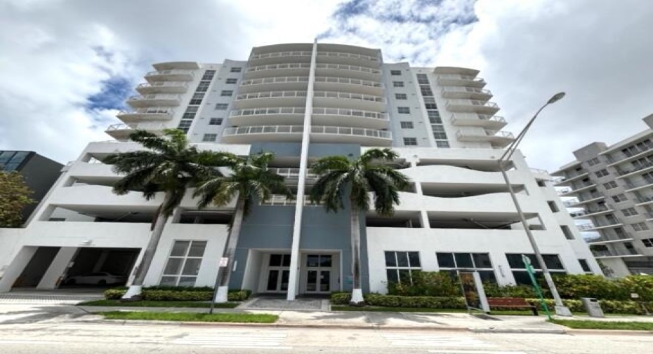 2600 SW 27th Avenue Unit 603, Miami, Florida 33133, 2 Bedrooms Bedrooms, ,2 BathroomsBathrooms,Condominium,For Sale,27th,6,RX-10999411
