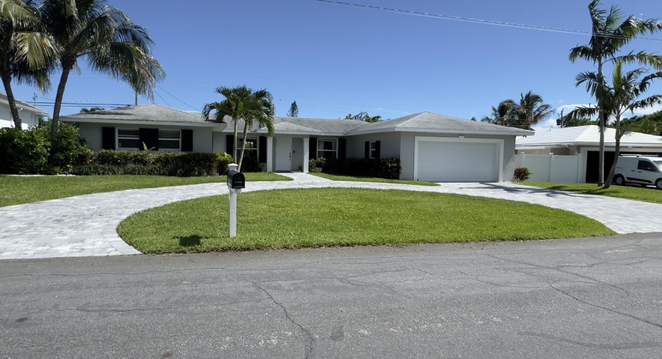 906 SW 28th Avenue, Boynton Beach, Florida 33435, 3 Bedrooms Bedrooms, ,2 BathroomsBathrooms,Single Family,For Sale,28th,1,RX-10999455