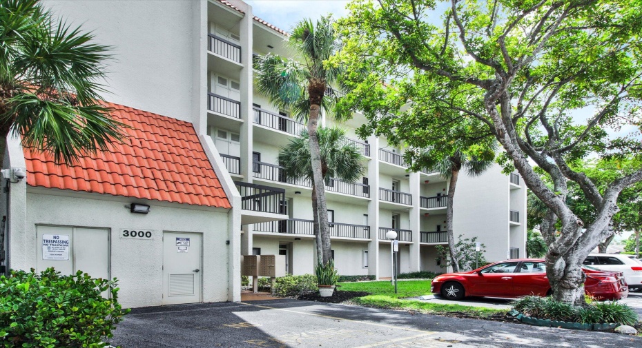 3000 Presidential Way Unit 406, West Palm Beach, Florida 33401, 2 Bedrooms Bedrooms, ,2 BathroomsBathrooms,Residential Lease,For Rent,Presidential,4,RX-10999645