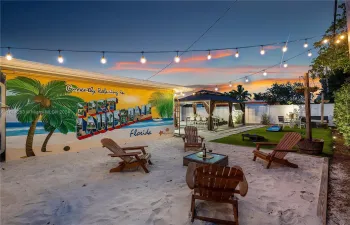 The real South Florida backyard paradise!