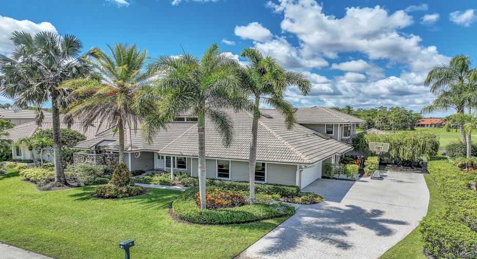 18 Sheldrake Lane, Palm Beach Gardens, Florida 33418, 6 Bedrooms Bedrooms, ,3 BathroomsBathrooms,Single Family,For Sale,Sheldrake,RX-10996691