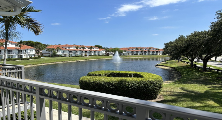 2012 Alta Meadows Lane Unit 109, Delray Beach, Florida 33444, 2 Bedrooms Bedrooms, ,2 BathroomsBathrooms,Residential Lease,For Rent,Alta Meadows,1,RX-10999729