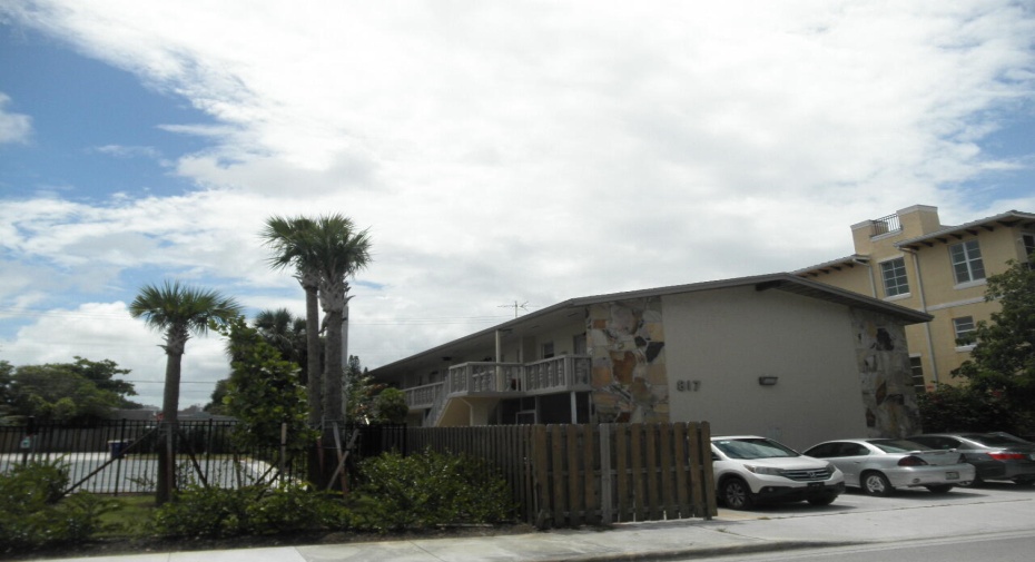817 S Federal Highway Unit 5, Lake Worth, Florida 33460, 1 Bedroom Bedrooms, ,1 BathroomBathrooms,Residential Lease,For Rent,Federal,2,RX-10999815