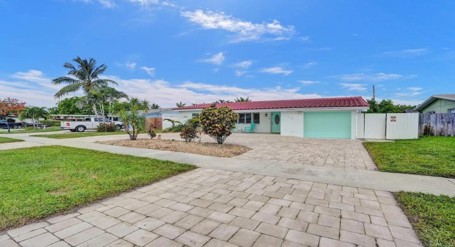 1123 SE 2nd Avenue, Deerfield Beach, Florida 33441, 3 Bedrooms Bedrooms, ,2 BathroomsBathrooms,Single Family,For Sale,2nd,RX-10999878