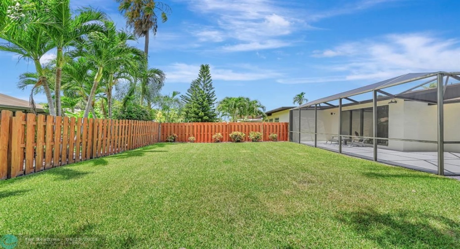 Large Fenced Backyard with New Fencing