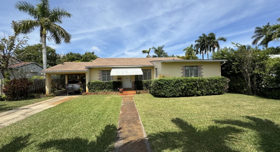 215 32nd Street, West Palm Beach, Florida 33407, 2 Bedrooms Bedrooms, ,2 BathroomsBathrooms,Single Family,For Sale,32nd,RX-10994586
