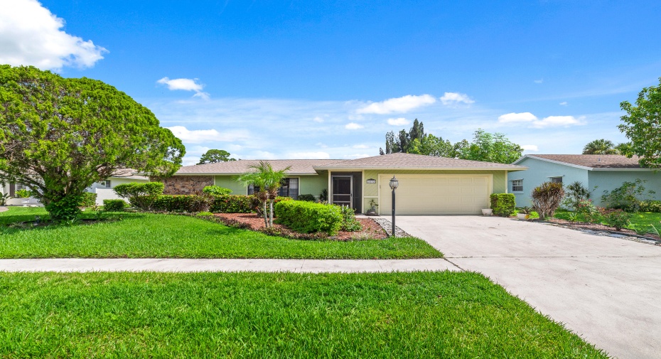 2532 Westchester Drive, Riviera Beach, Florida 33407, 3 Bedrooms Bedrooms, ,2 BathroomsBathrooms,Single Family,For Sale,Westchester,RX-11000206