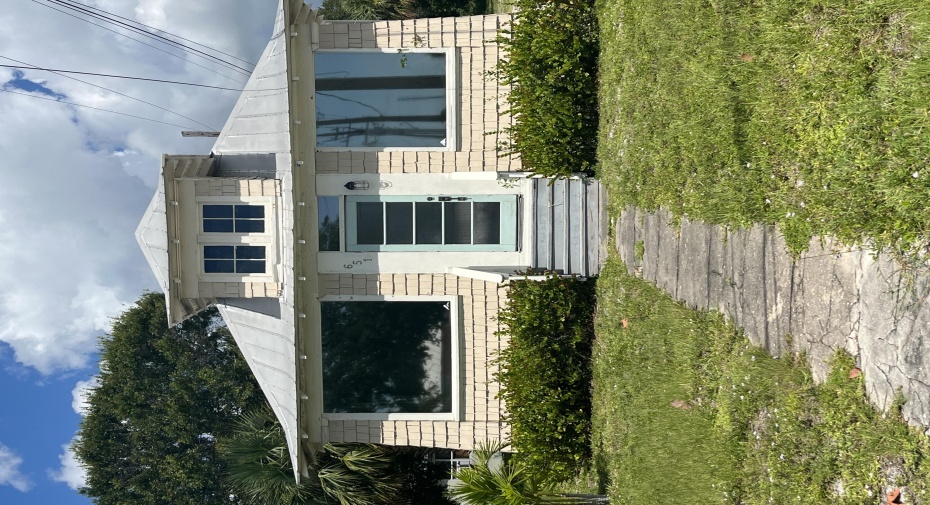 651 N 2nd Street, Fort Pierce, Florida 34950, 2 Bedrooms Bedrooms, ,1 BathroomBathrooms,Single Family,For Sale,2nd,RX-11000314
