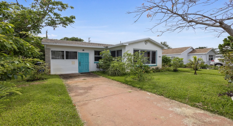 923 N H Street, Lake Worth Beach, Florida 33460, 2 Bedrooms Bedrooms, ,2 BathroomsBathrooms,Single Family,For Sale,H,RX-11000280