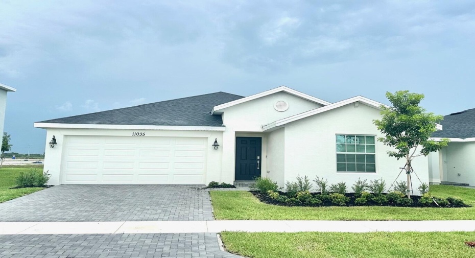 11035 NW Middle Stream Drive, Port Saint Lucie, Florida 34987, 4 Bedrooms Bedrooms, ,2 BathroomsBathrooms,Residential Lease,For Rent,Middle Stream,RX-11000534