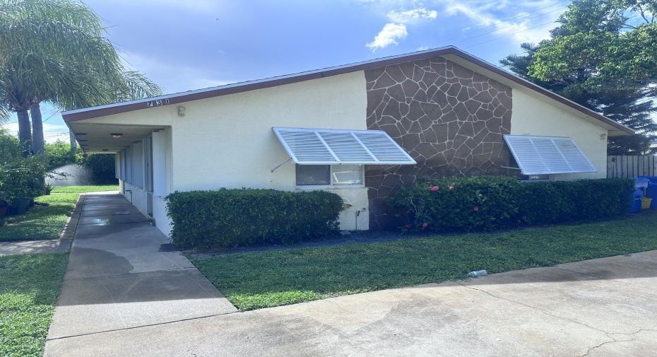 731 N 5th Street Unit A, Lantana, Florida 33462, ,Residential Income,For Sale,5th,RX-10998177