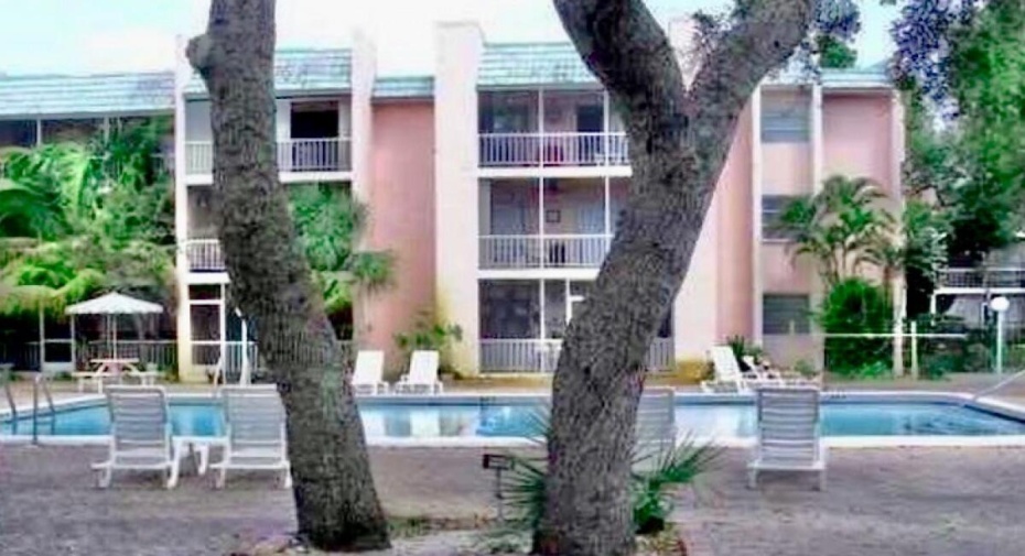 606 NW 13th Street Unit 15, Boca Raton, Florida 33486, 1 Bedroom Bedrooms, ,1 BathroomBathrooms,Residential Lease,For Rent,13th,2,RX-11000676