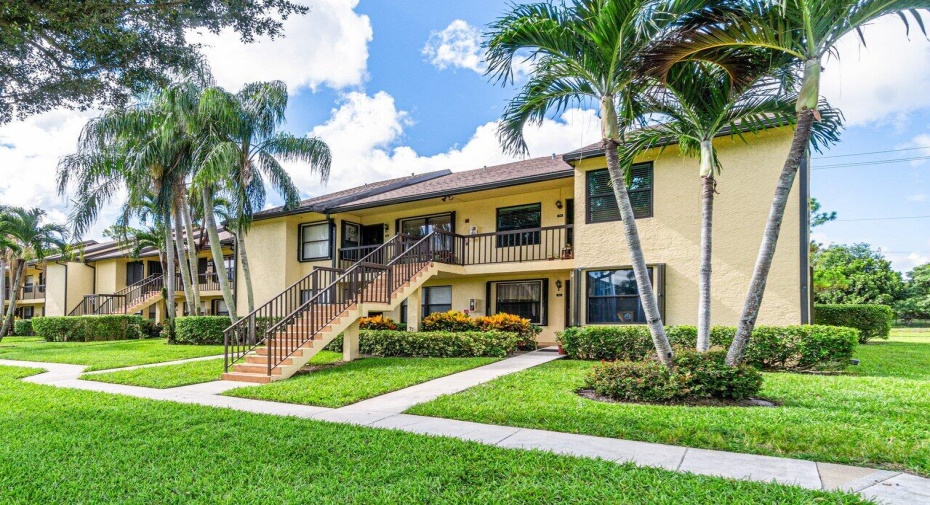 4712 E Lucerne Lakes Boulevard Unit 106, Lake Worth, Florida 33467, 2 Bedrooms Bedrooms, ,2 BathroomsBathrooms,Condominium,For Sale,Lucerne Lakes,1,RX-11000777