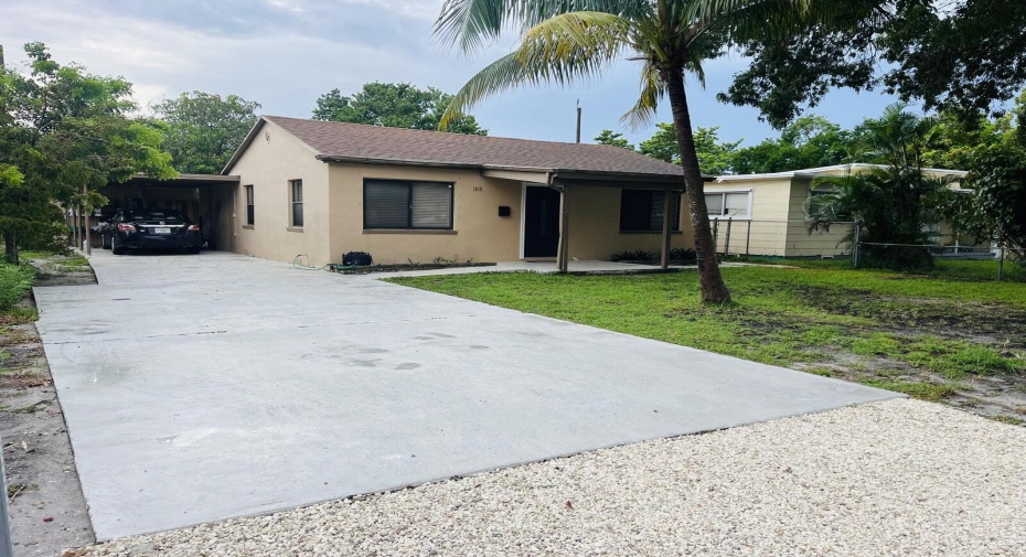 1015 S S B Street, Lake Worth Beach, Florida 33460, 2 Bedrooms Bedrooms, ,1 BathroomBathrooms,Single Family,For Sale,S B,RX-11000855