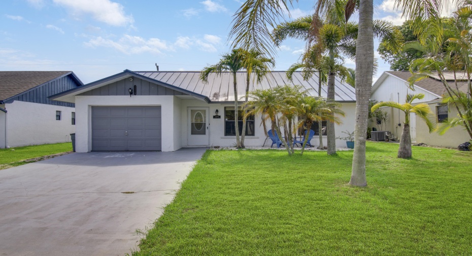 5929 SE Collins Avenue, Stuart, Florida 34997, 3 Bedrooms Bedrooms, ,2 BathroomsBathrooms,Single Family,For Sale,Collins,1,RX-11000857