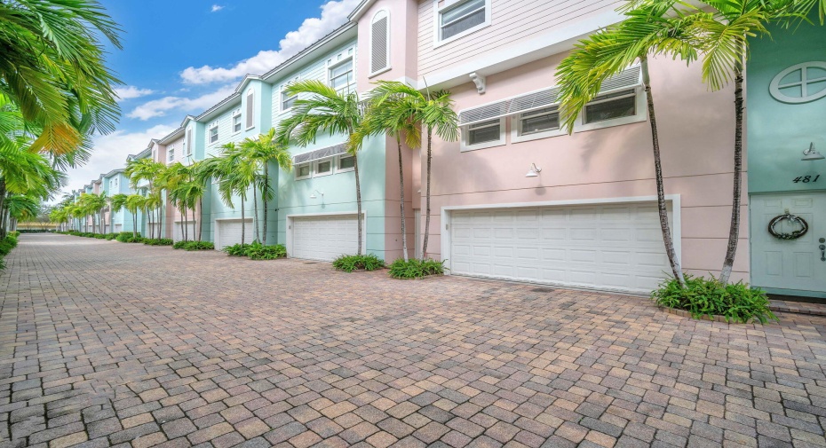 477 NE 1st Street, Pompano Beach, Florida 33060, 4 Bedrooms Bedrooms, ,3 BathroomsBathrooms,Townhouse,For Sale,1st,RX-11000864