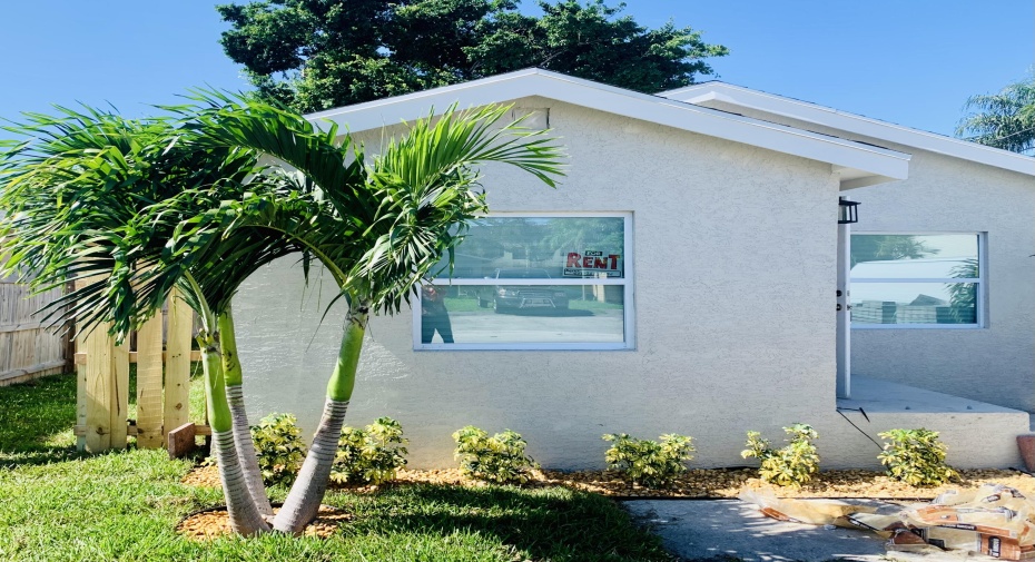 1727 Holman Drive, North Palm Beach, Florida 33408, 2 Bedrooms Bedrooms, ,1 BathroomBathrooms,Residential Lease,For Rent,Holman,RX-11000858