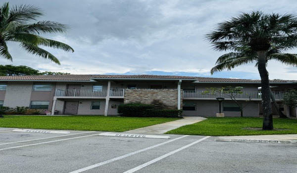 8431 Royal Palm Boulevard Unit 8431, Coral Springs, Florida 33065, 3 Bedrooms Bedrooms, ,2 BathroomsBathrooms,Residential Lease,For Rent,Royal Palm,2,RX-11001006
