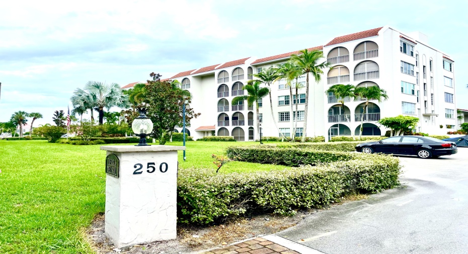 250 NE 20th Street Unit 3030, Boca Raton, Florida 33431, 2 Bedrooms Bedrooms, ,2 BathroomsBathrooms,Residential Lease,For Rent,20th,3,RX-11001016